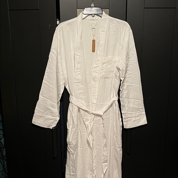SKIMS Other - SKIMS Hotel Marble White Robe